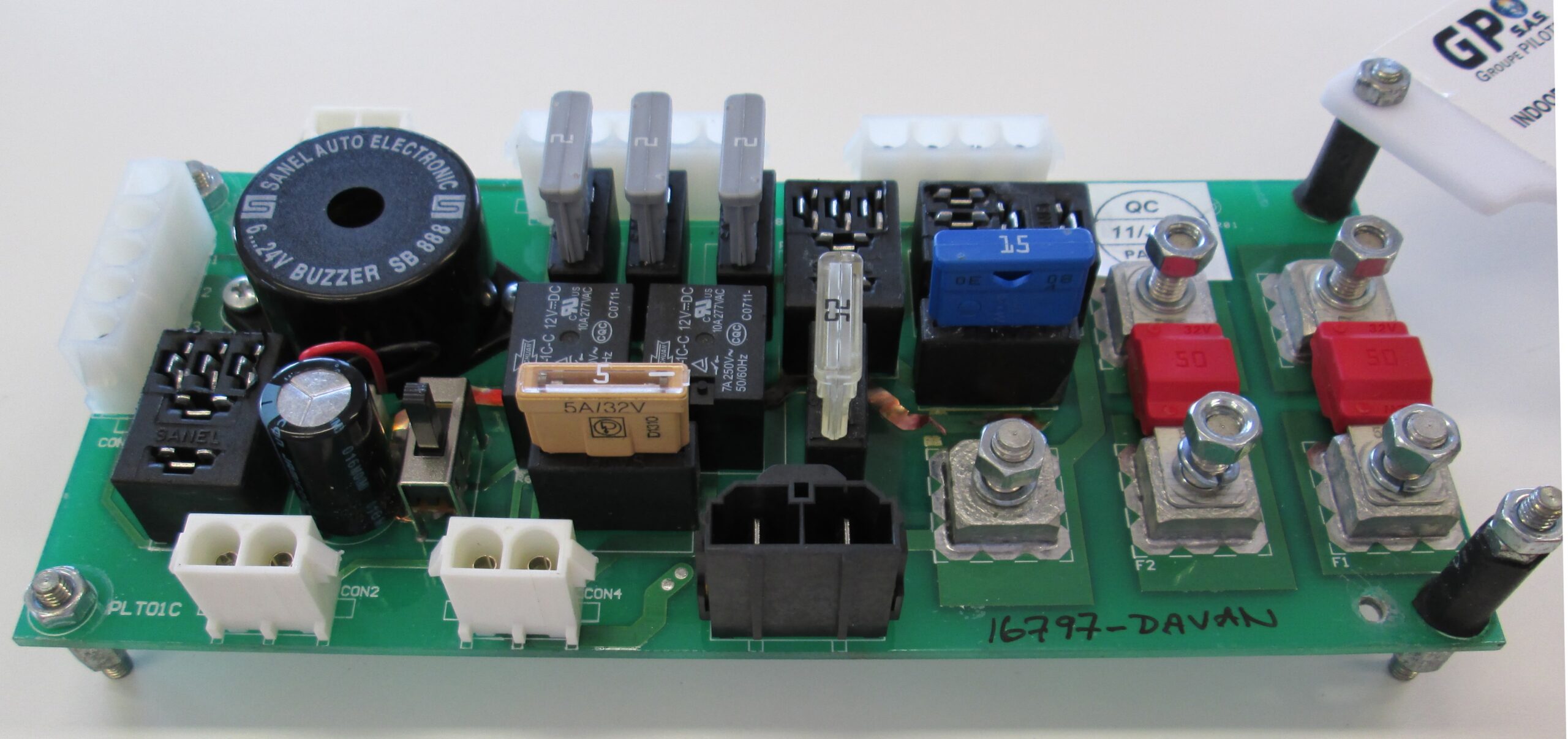 Pilote PLT01-12V Fuseboard