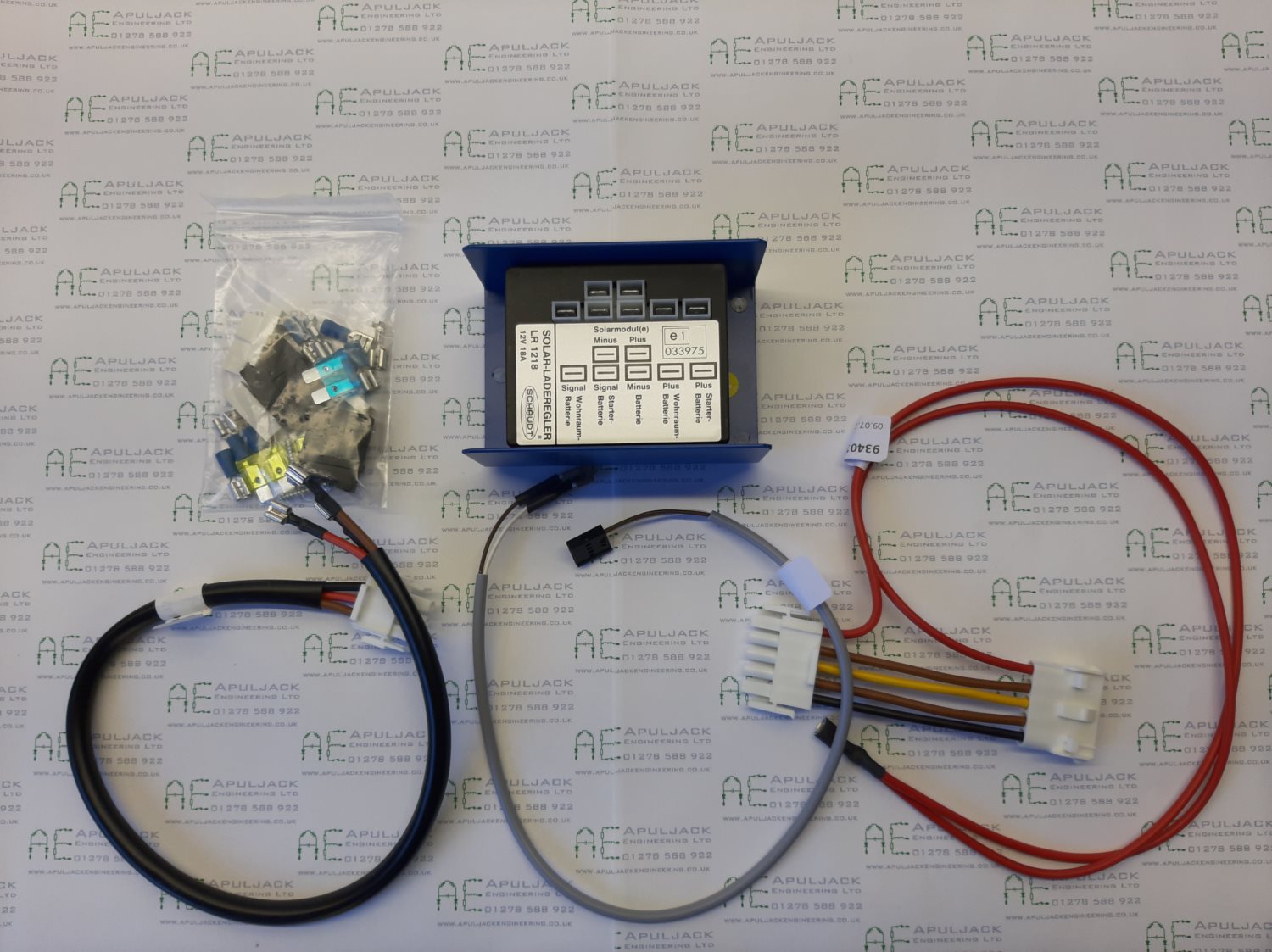 Schaudt/Lippert LR1218 Dual Battery Solar Regulator