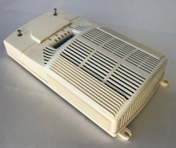 Dometic SMP190.01 Transformer/Charger Unit - Image 2