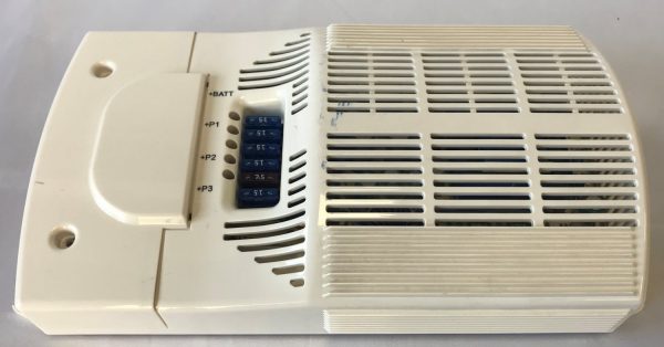 Dometic SMP190.01 Transformer/Charger Unit - Image 4