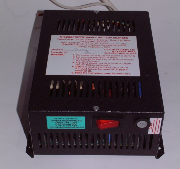 Plug In Systems KT12SM Battery Charger - Image 3