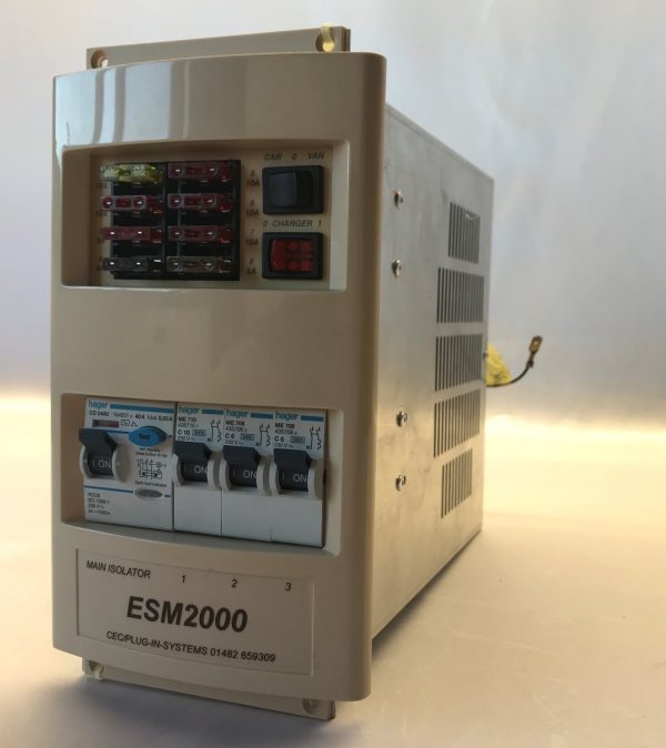 Nordelettronica/Plug In Systems ESM2000/CTTH/12A Fuseboard with Integrated Charger - Image 3