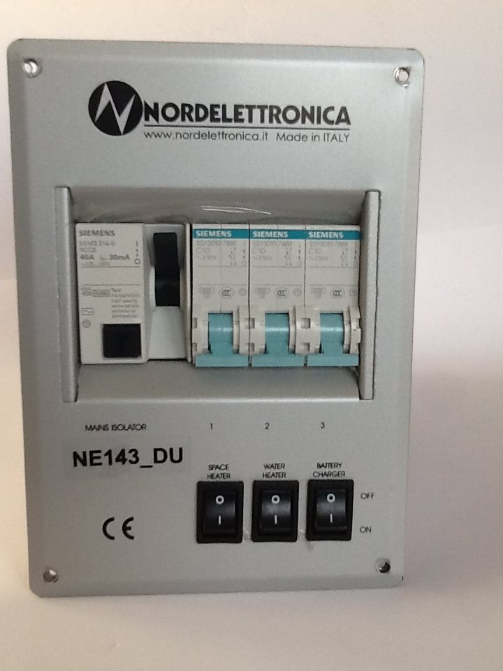 Nordelettronica NE143-DU Fuseboard with Integrated Charger