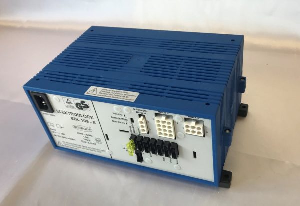 Schaudt/Lippert EBL 109 Fuseboard with Integrated Charger - Image 2