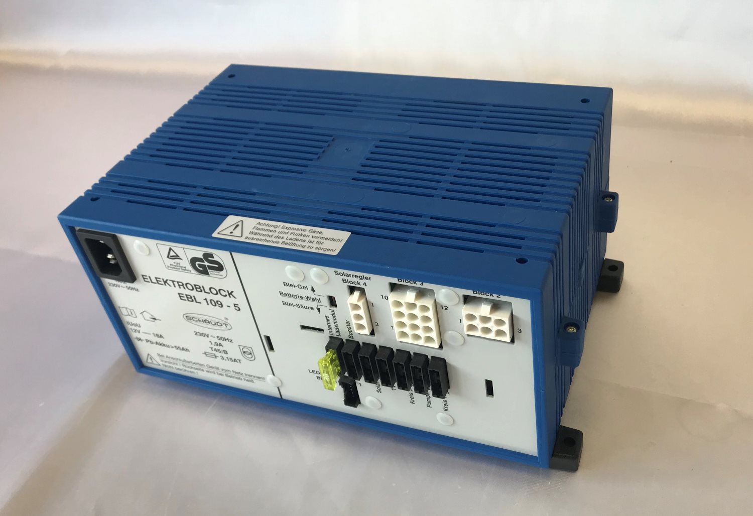 Schaudt/Lippert EBL 109 Fuseboard with Integrated Charger
