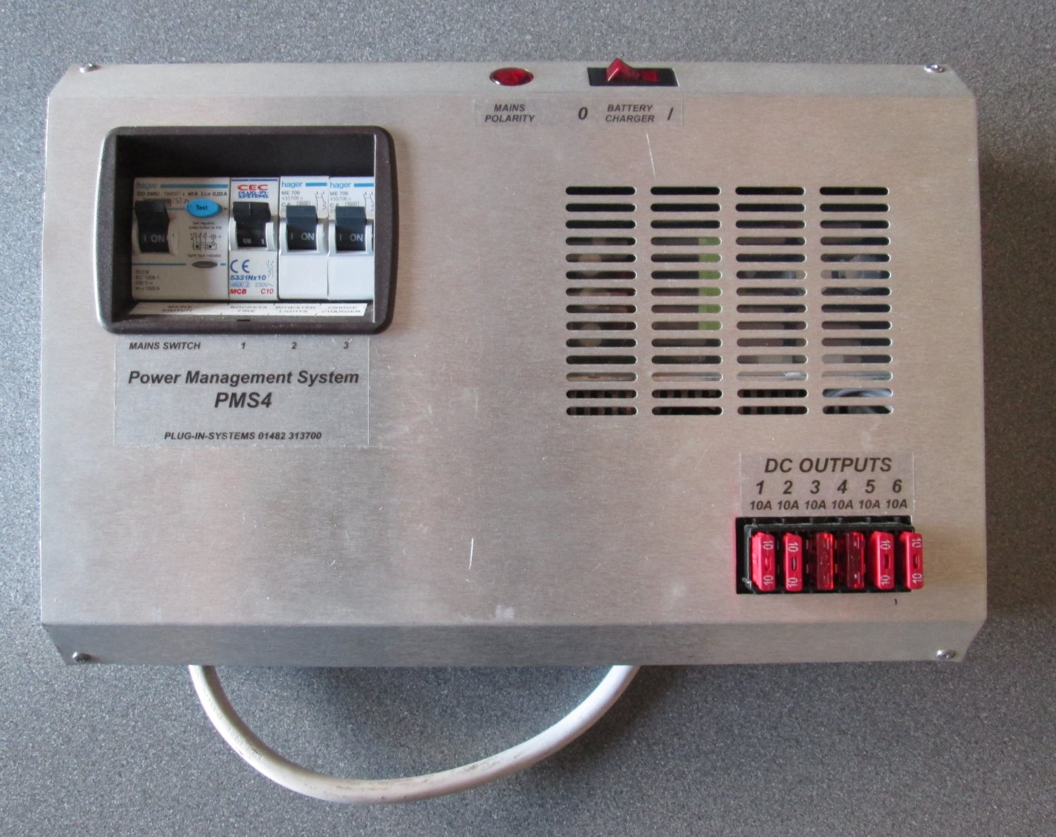 Plug In Systems PMS4 Fuseboard with Integrated Charger