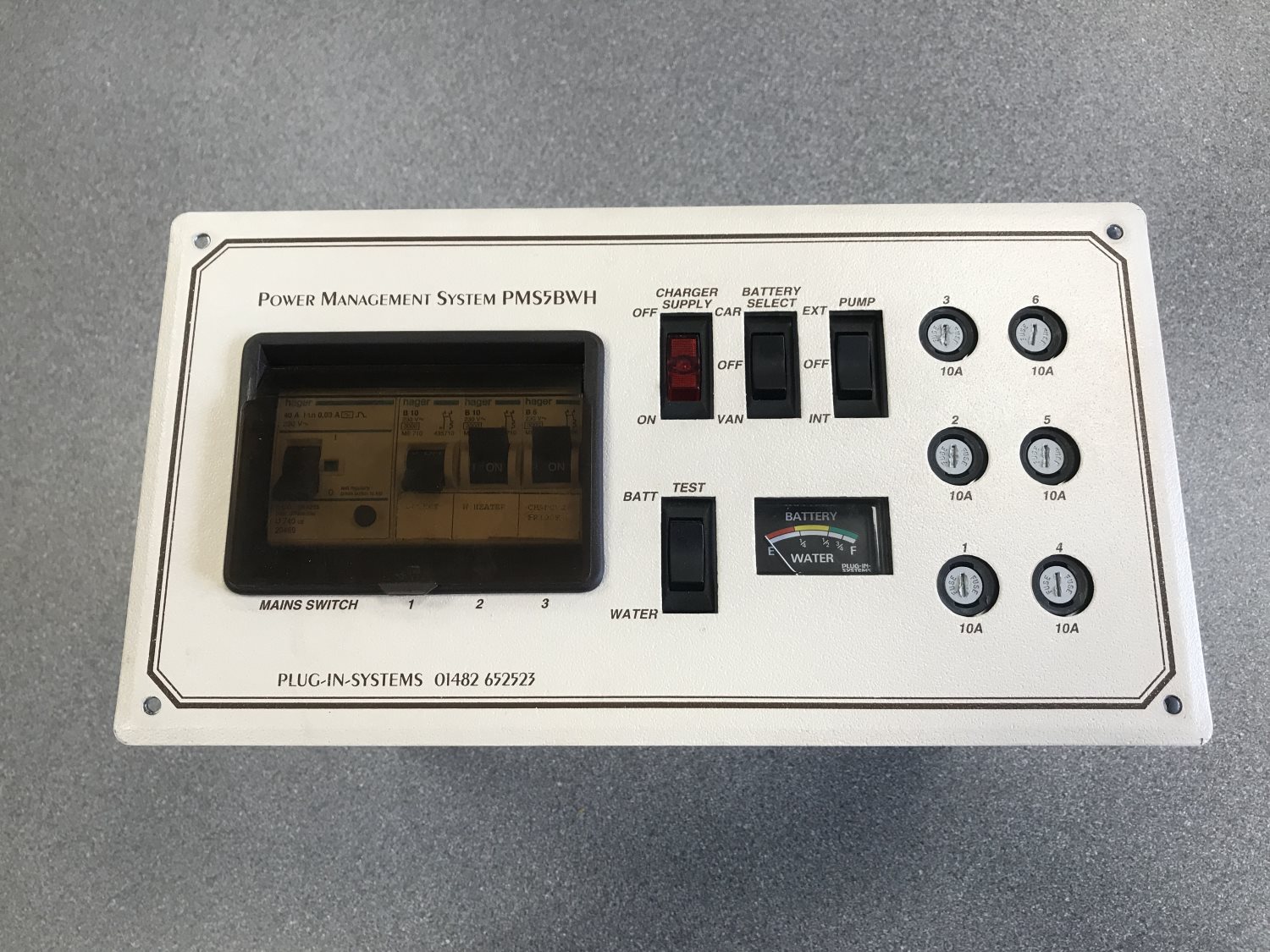 Plug In Systems PMS5 Fuseboard with Integrated Charger
