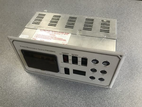 Plug In Systems PMS5 Fuseboard with Integrated Charger - Image 3