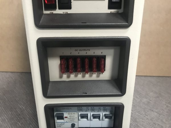 Plug In Systems PMS6 Fuseboard with Integrated Charger - Image 5