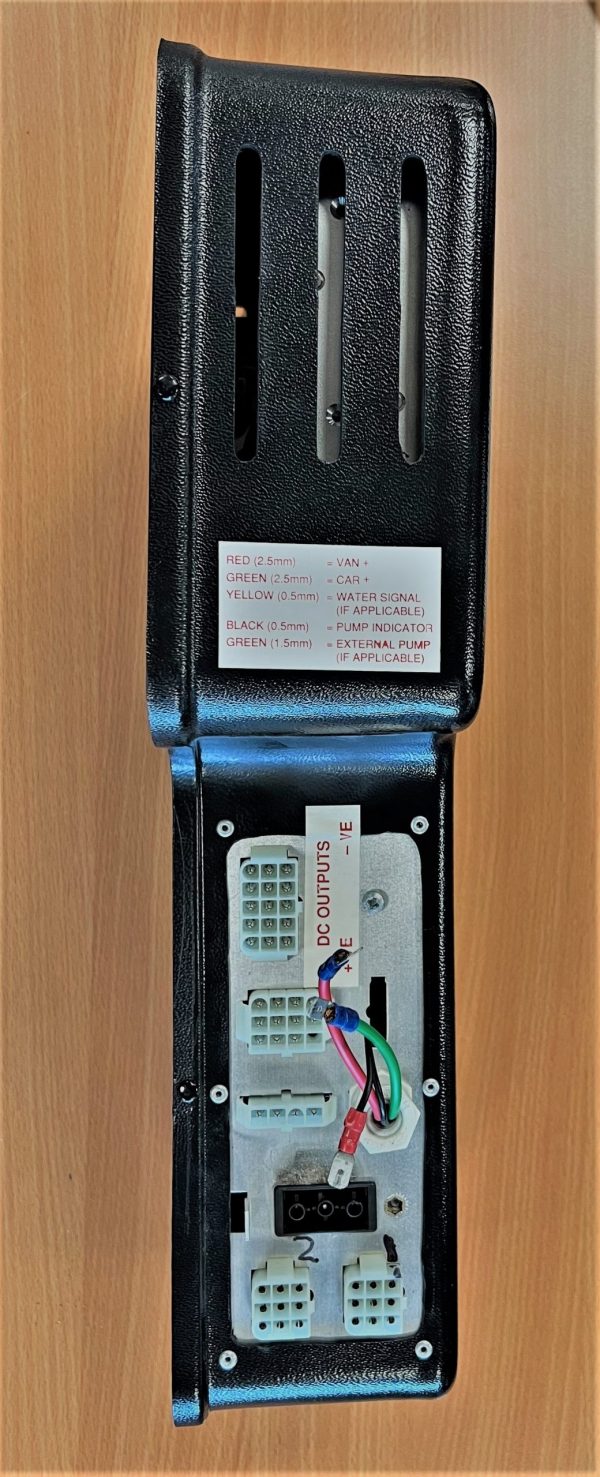 Plug In Systems PMS7 Fuseboard with Integrated Charger - Image 3