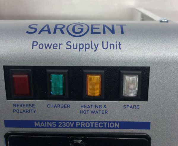Sargent EC400 Fuseboard with Integrated Charger - Image 2