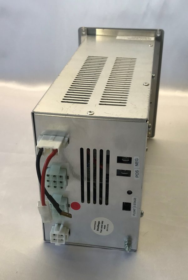 Stellings STE48 Fuseboard with Integrated Charger - Image 3