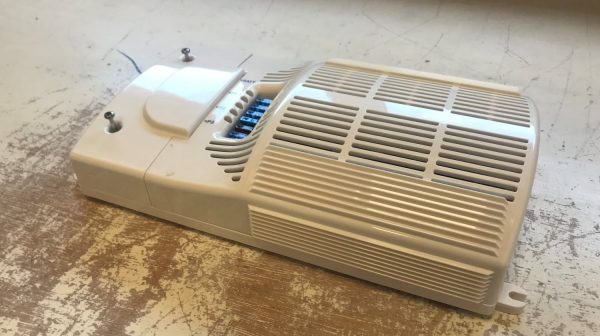 Dometic SMP190.02 Transformer/Charger Unit - Image 3