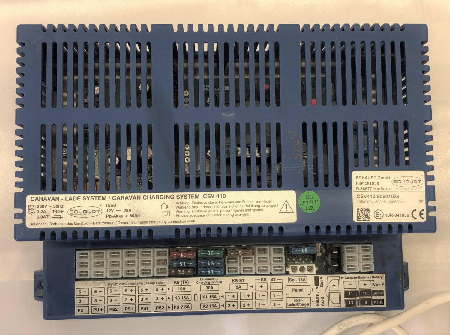Schaudt/Lippert CSV410 Fuseboard with Integrated Charger
