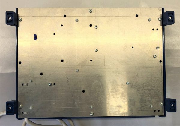 Schaudt/Lippert CSV410 Fuseboard with Integrated Charger - Image 4