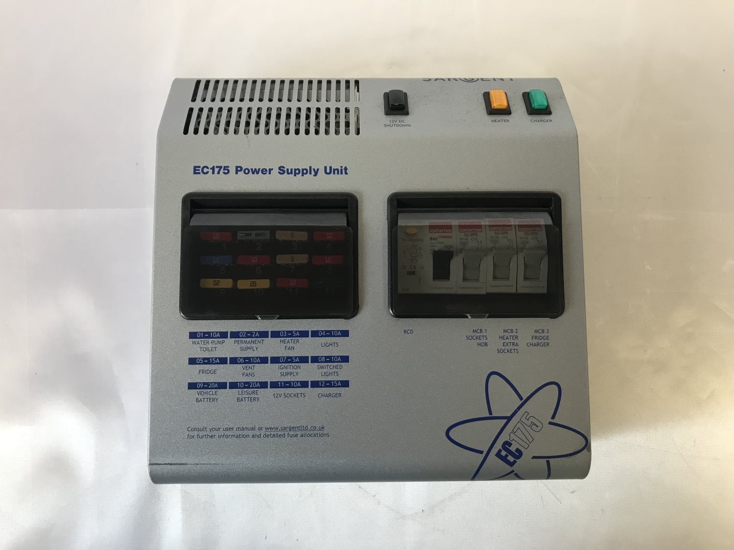 Sargent EC175 Fuseboard With Integrated Charger