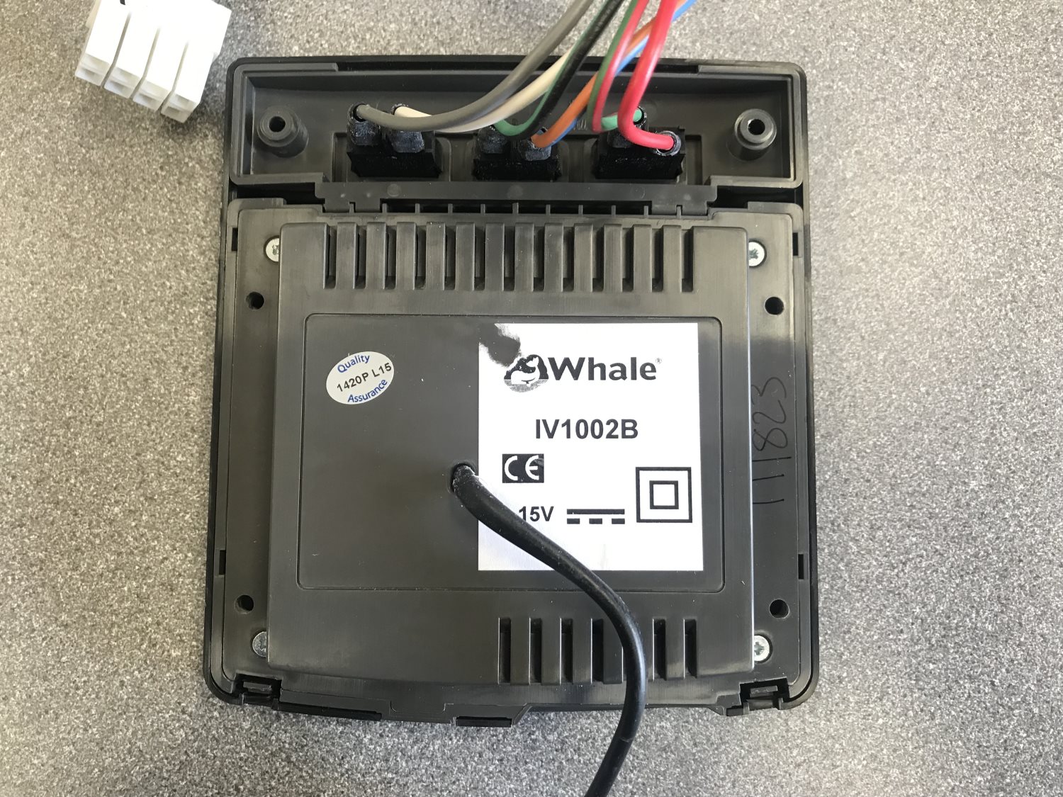 Whale IV1002B Control Panel